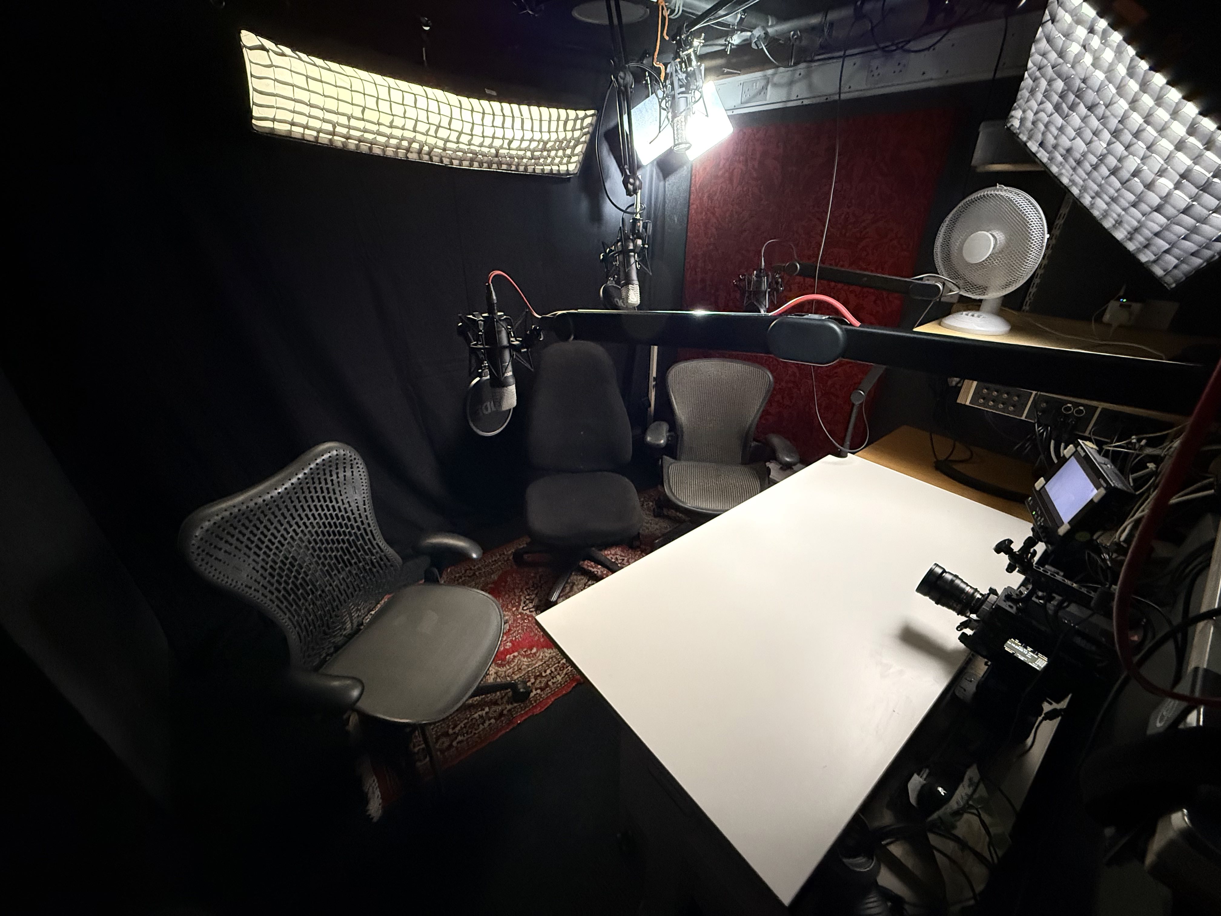 Full Size - Empty studio from above